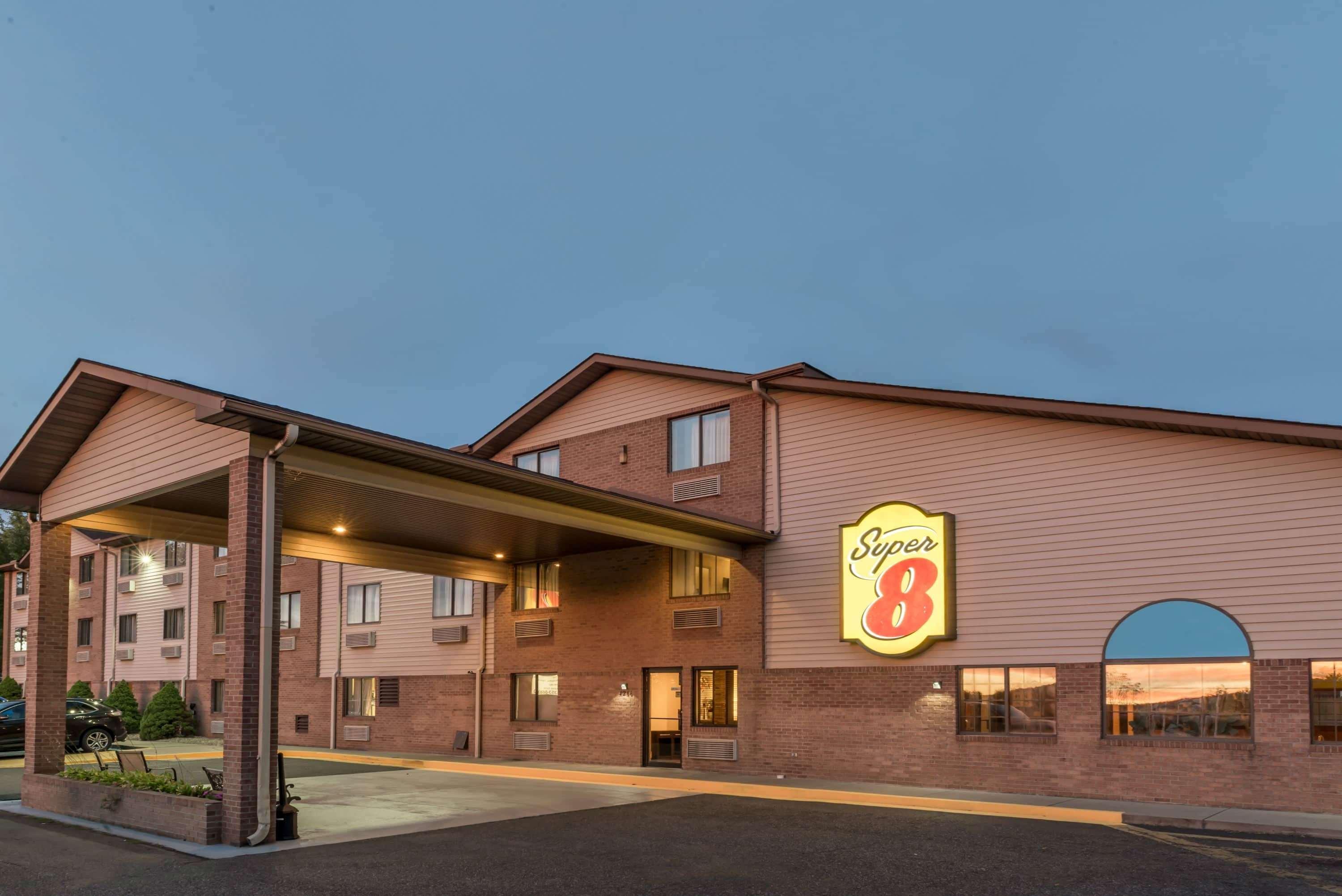 Super 8 By Wyndham Portsmouth Hotel Rosemount Ngoại thất bức ảnh