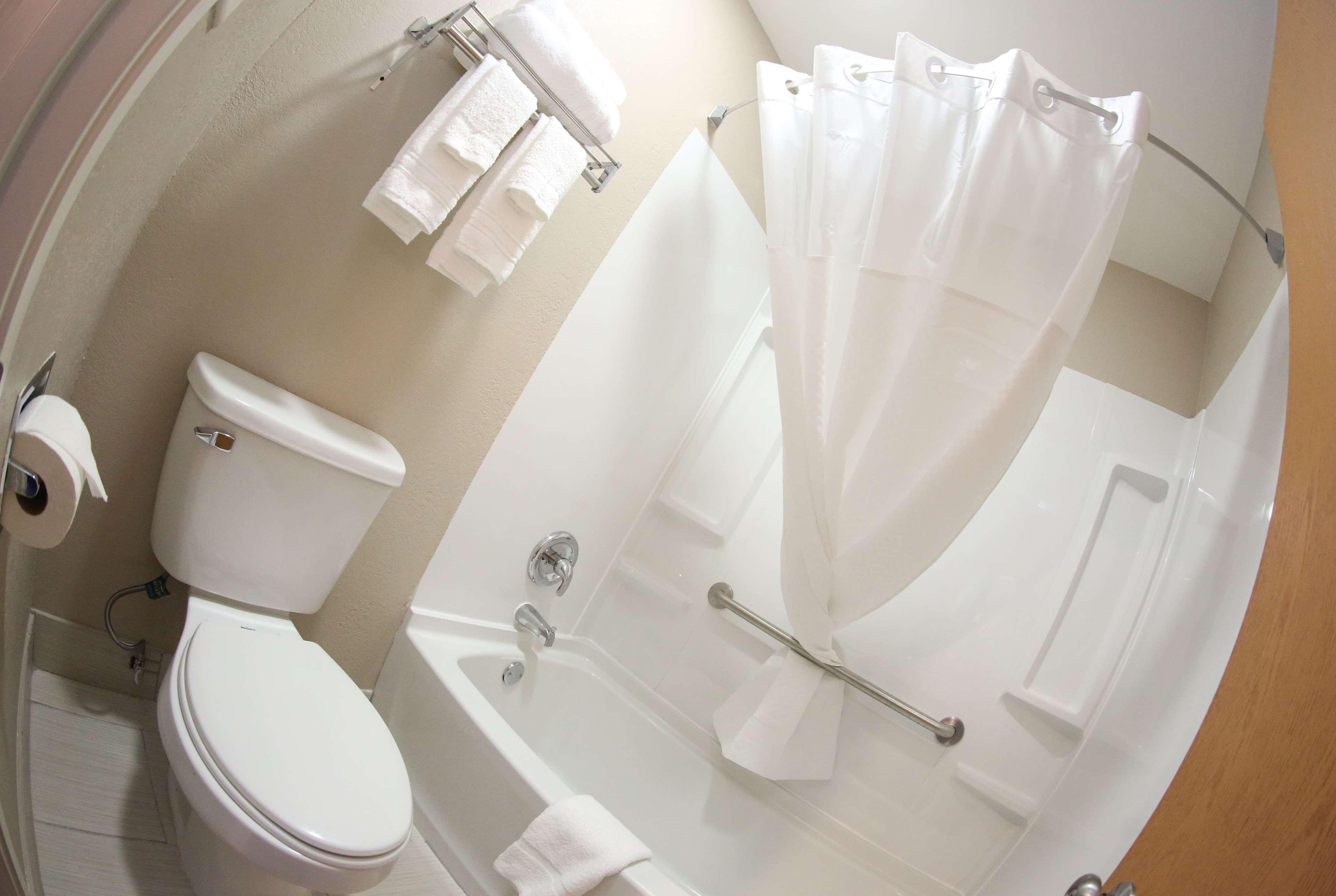 Super 8 By Wyndham Portsmouth Hotel Rosemount Ngoại thất bức ảnh