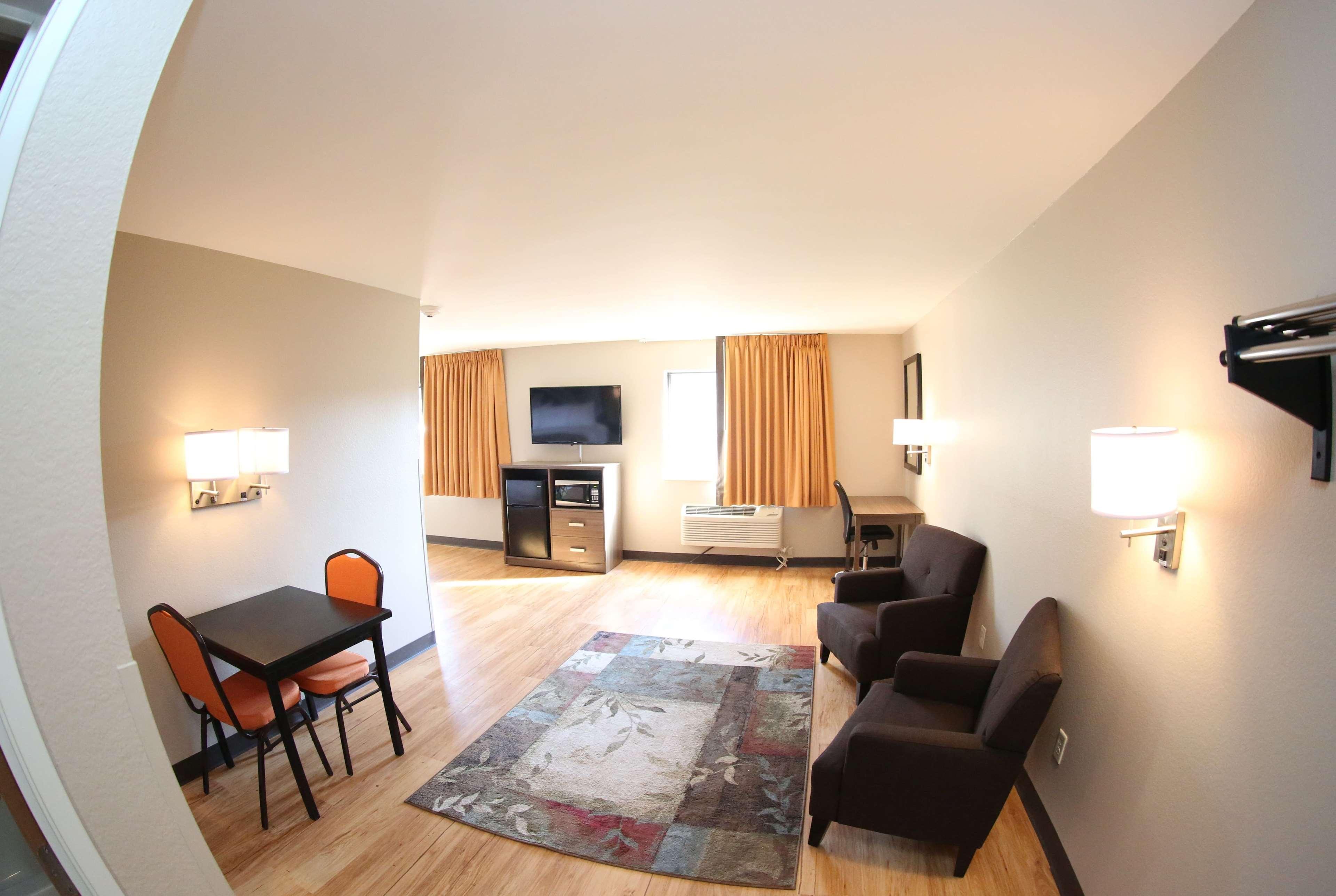 Super 8 By Wyndham Portsmouth Hotel Rosemount Ngoại thất bức ảnh